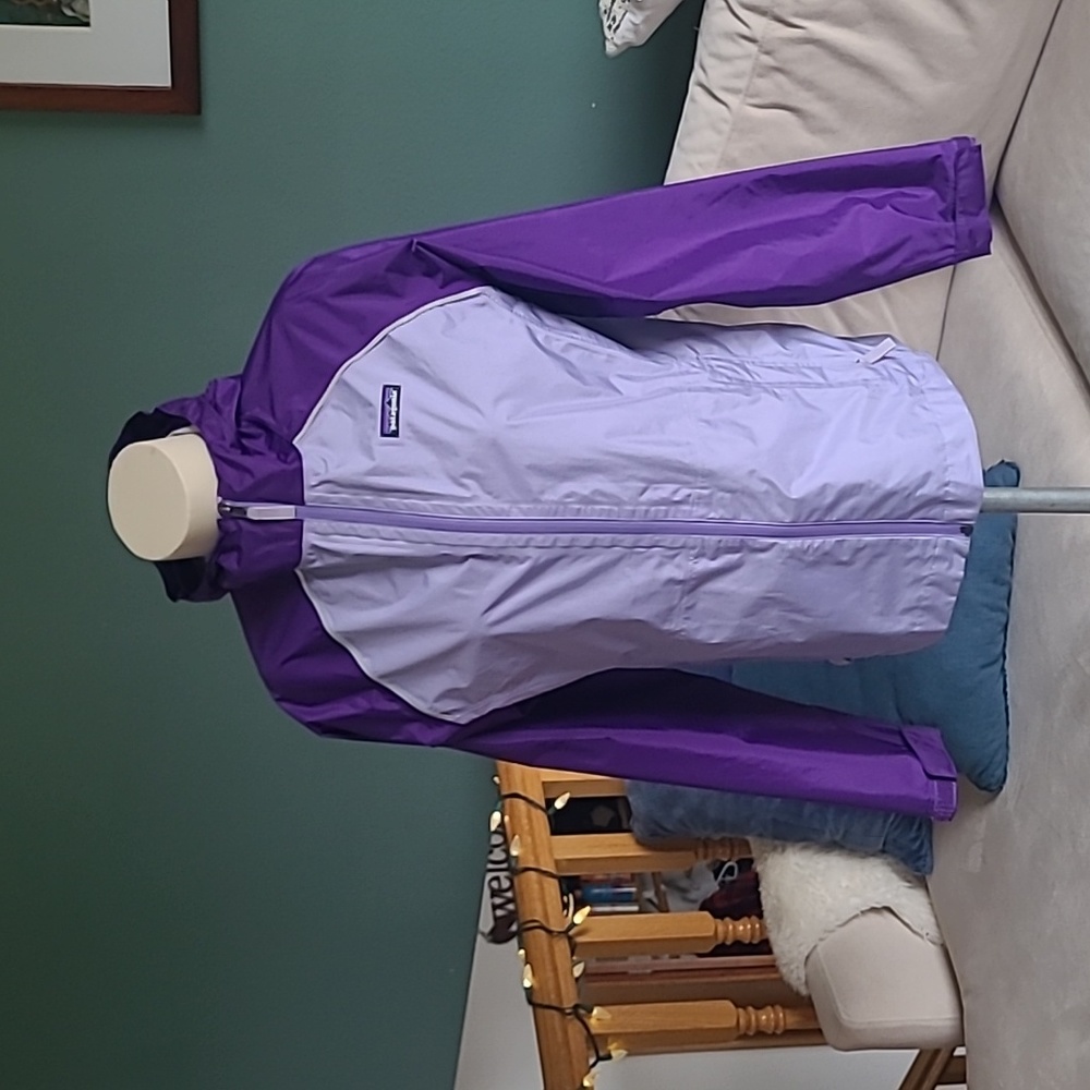 Patagonia Youth XXL Purple Rain Coat 💦